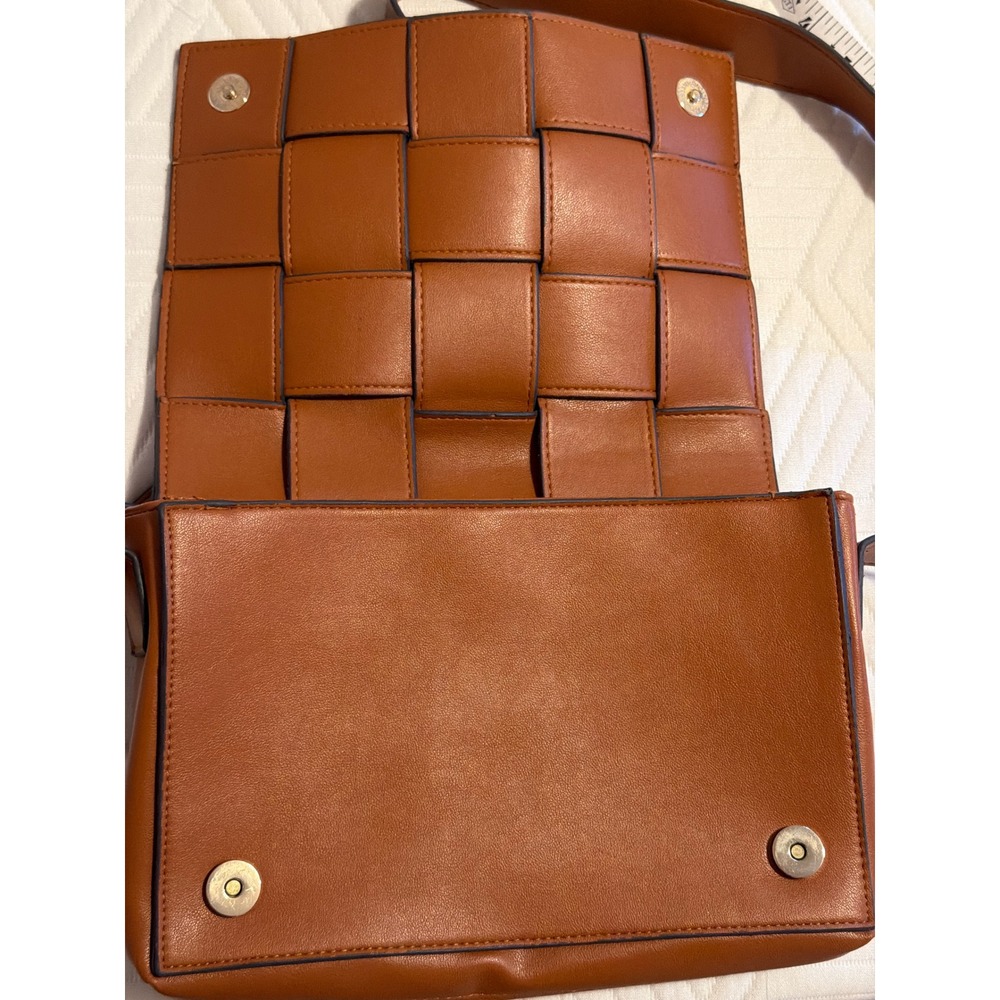 Squared Woven Cassette Crossbody Bag Cognac Brown Faux Leather - Picture 2 of 8